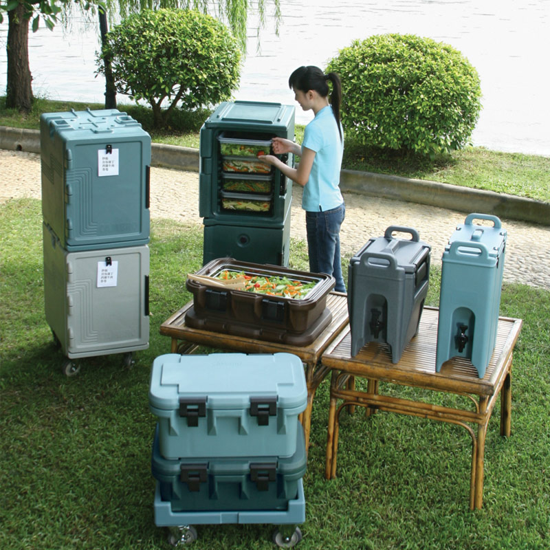 UPC800/UPC1200/UPC1600 美國(guó)CAMBRO 保溫車(chē)場(chǎng)景2